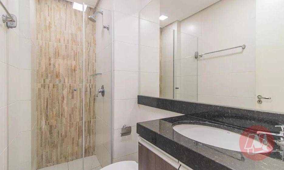 Apartamento para alugar com 2 quartos, 68m² - Foto 11