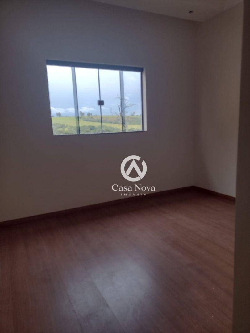 Casa à venda com 3 quartos, 200m² - Foto 7