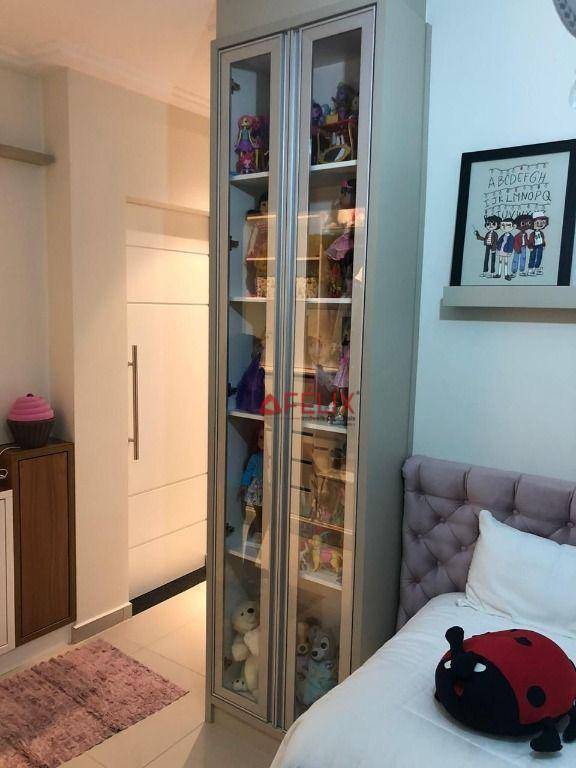 Apartamento à venda com 3 quartos, 162m² - Foto 18