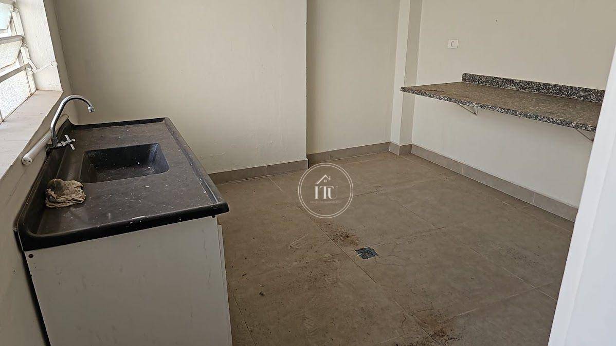 Casa para alugar com 3 quartos, 447m² - Foto 13