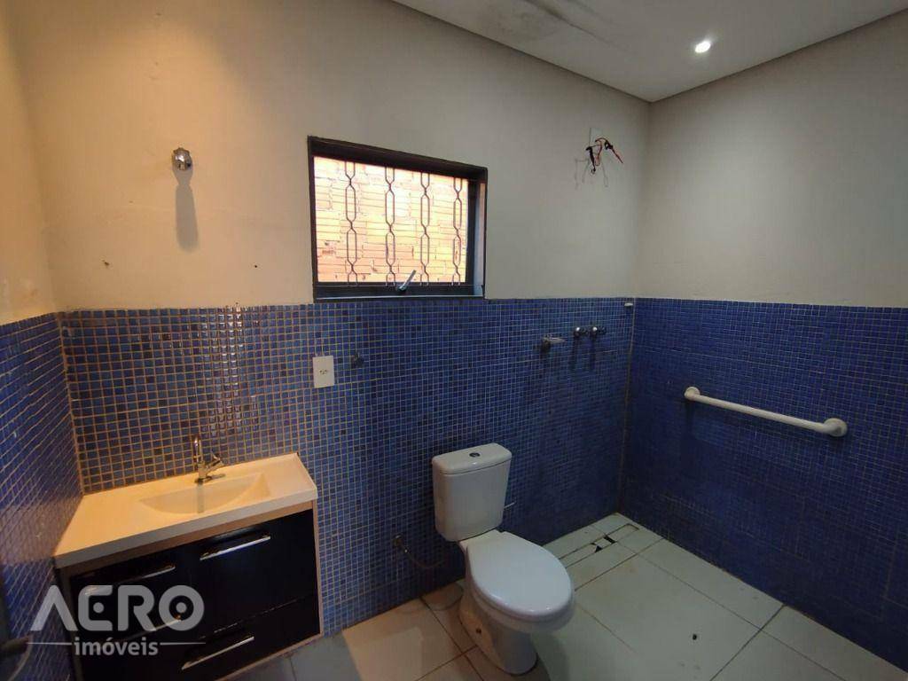 Casa para alugar com 2 quartos, 110m² - Foto 7