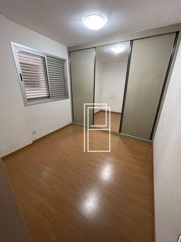 Apartamento à venda com 4 quartos, 140m² - Foto 9