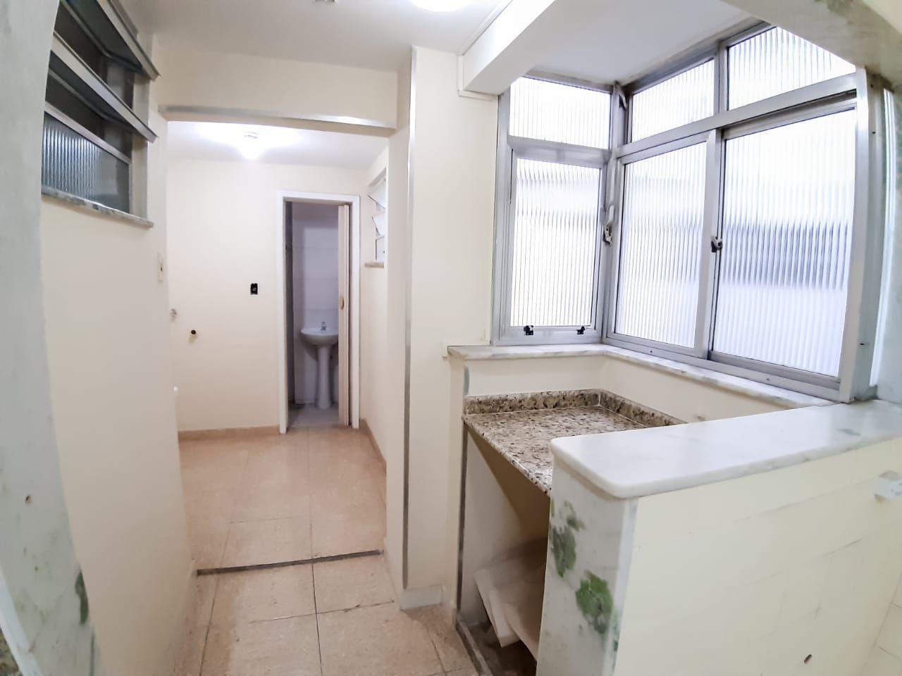 Apartamento à venda com 3 quartos, 122m² - Foto 18