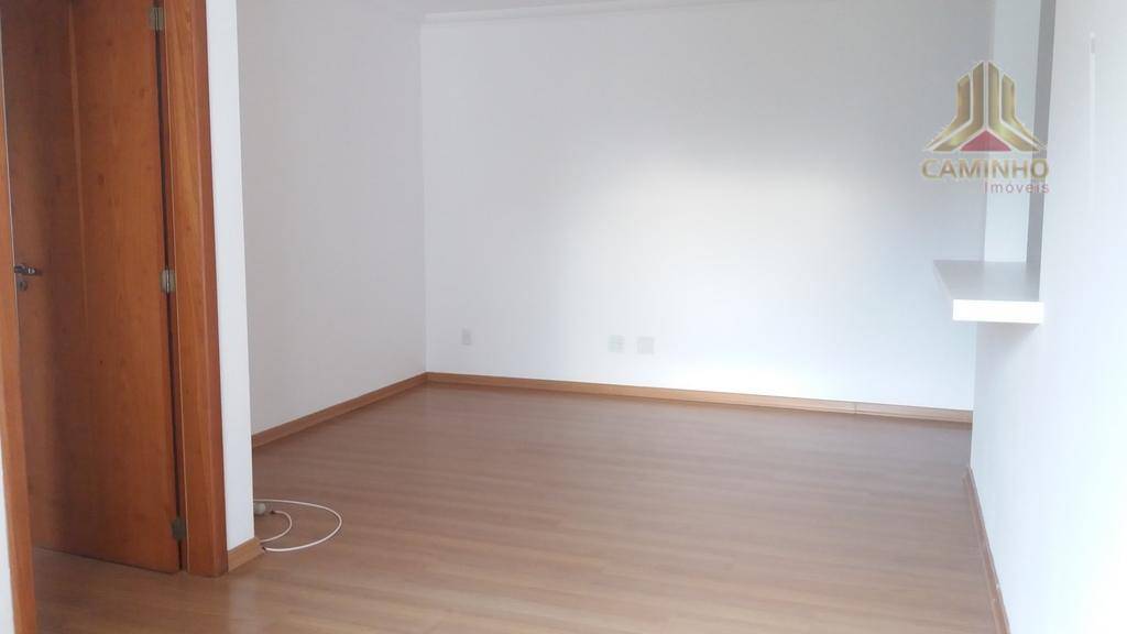 Apartamento à venda com 2 quartos, 72m² - Foto 4