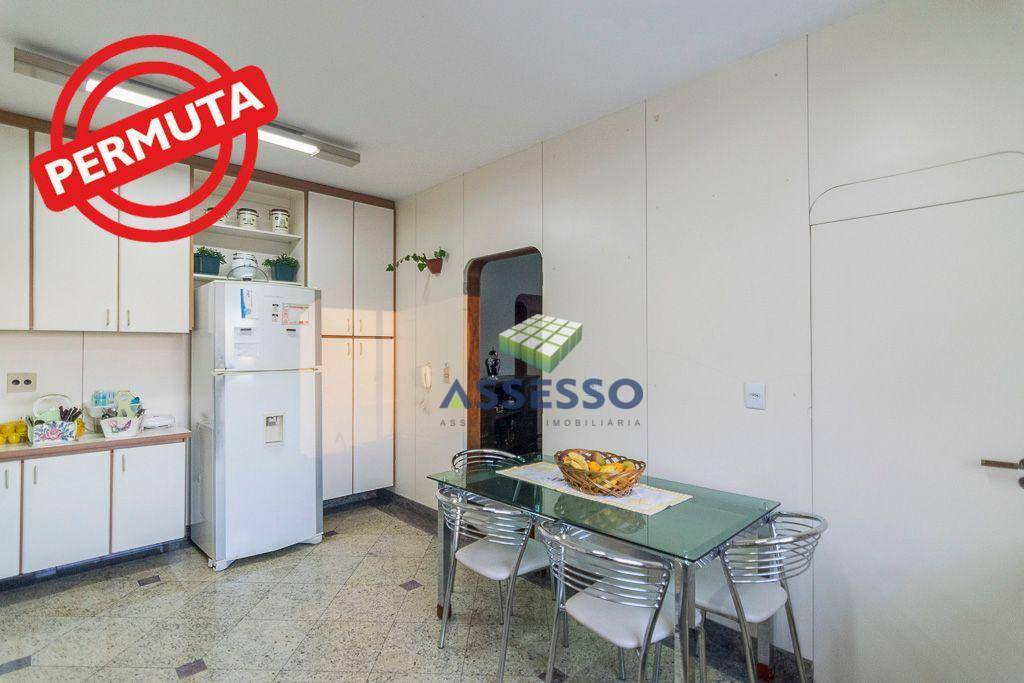 Apartamento à venda com 3 quartos, 190m² - Foto 32