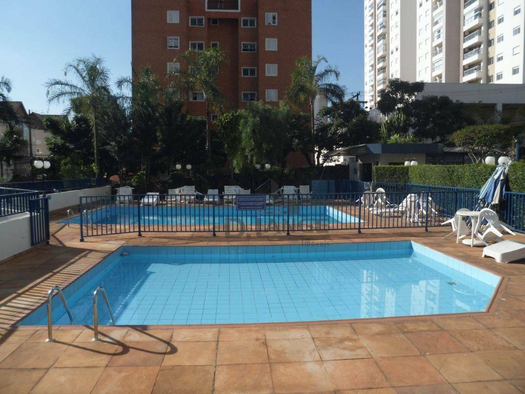 Apartamento à venda com 3 quartos, 70m² - Foto 4