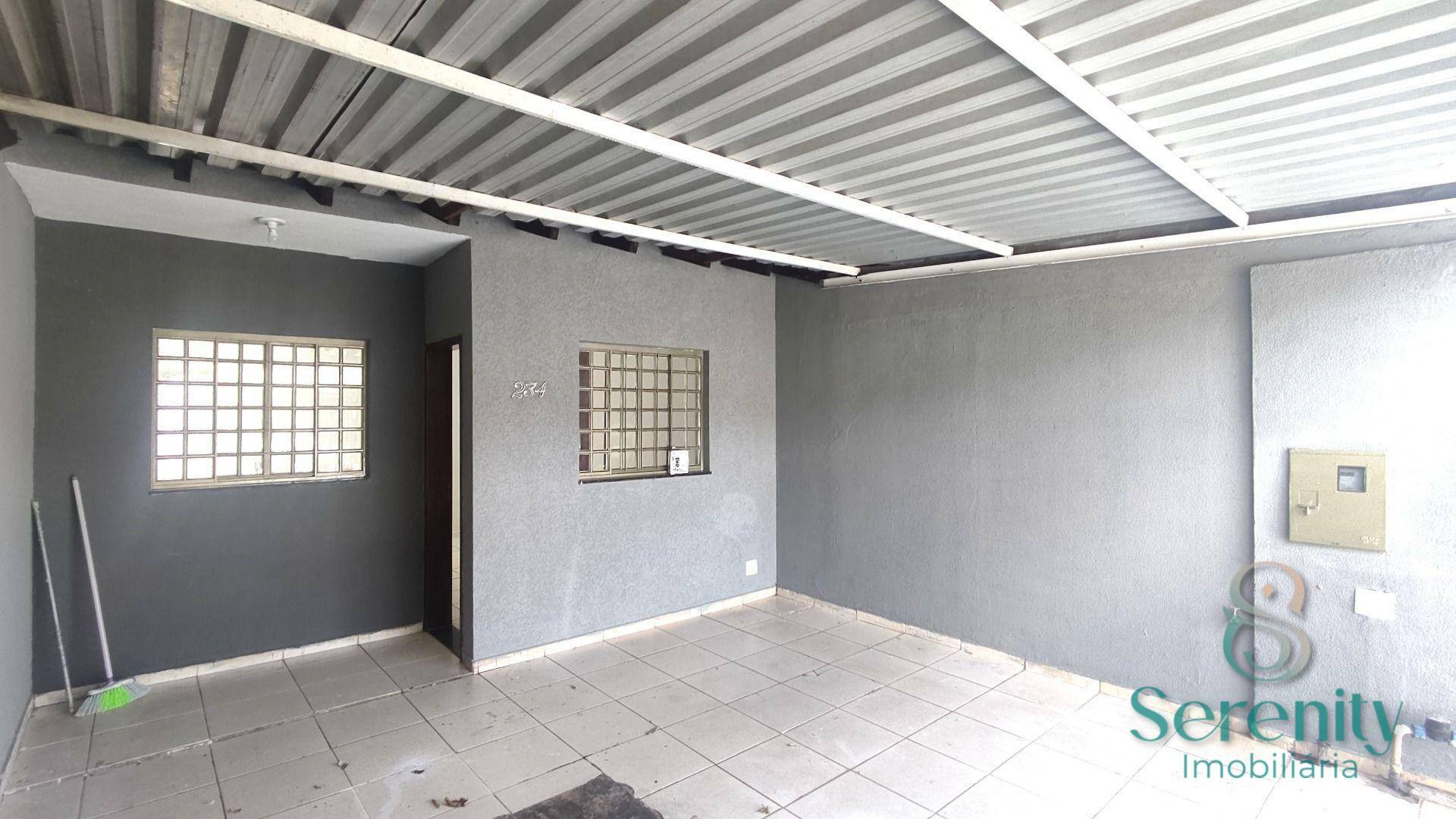 Casa à venda e aluguel com 3 quartos, 70m² - Foto 2