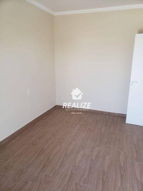 Casa à venda com 4 quartos, 200m² - Foto 6