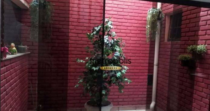 Sobrado à venda com 2 quartos, 250m² - Foto 4
