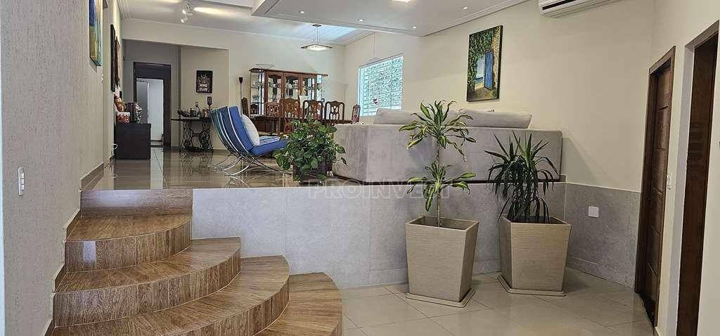 Casa de Condomínio à venda com 3 quartos, 358m² - Foto 4