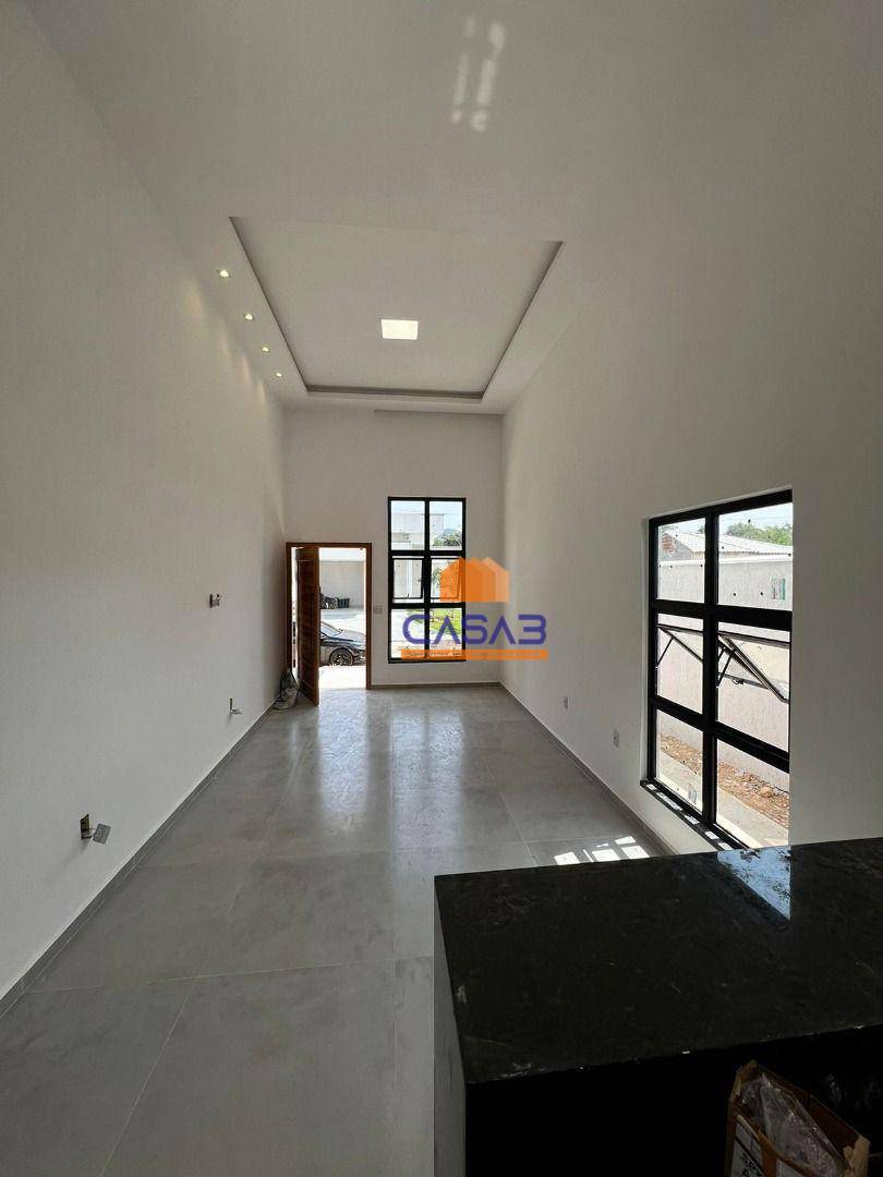 Casa à venda com 3 quartos, 128m² - Foto 4