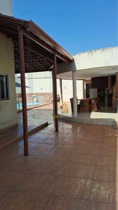 Sobrado à venda com 4 quartos, 255m² - Foto 3