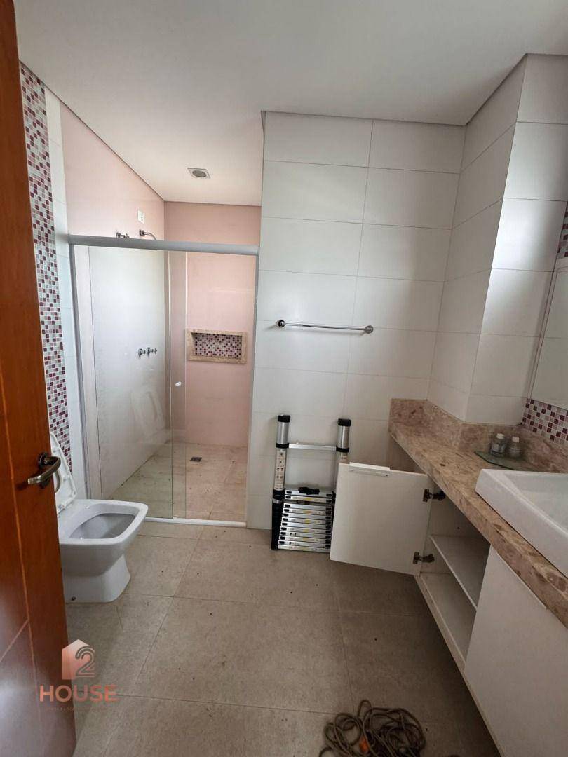 Casa de Condomínio para alugar com 2 quartos, 300m² - Foto 2