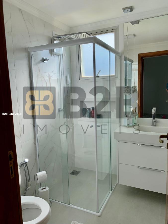 Apartamento à venda com 2 quartos, 75m² - Foto 22