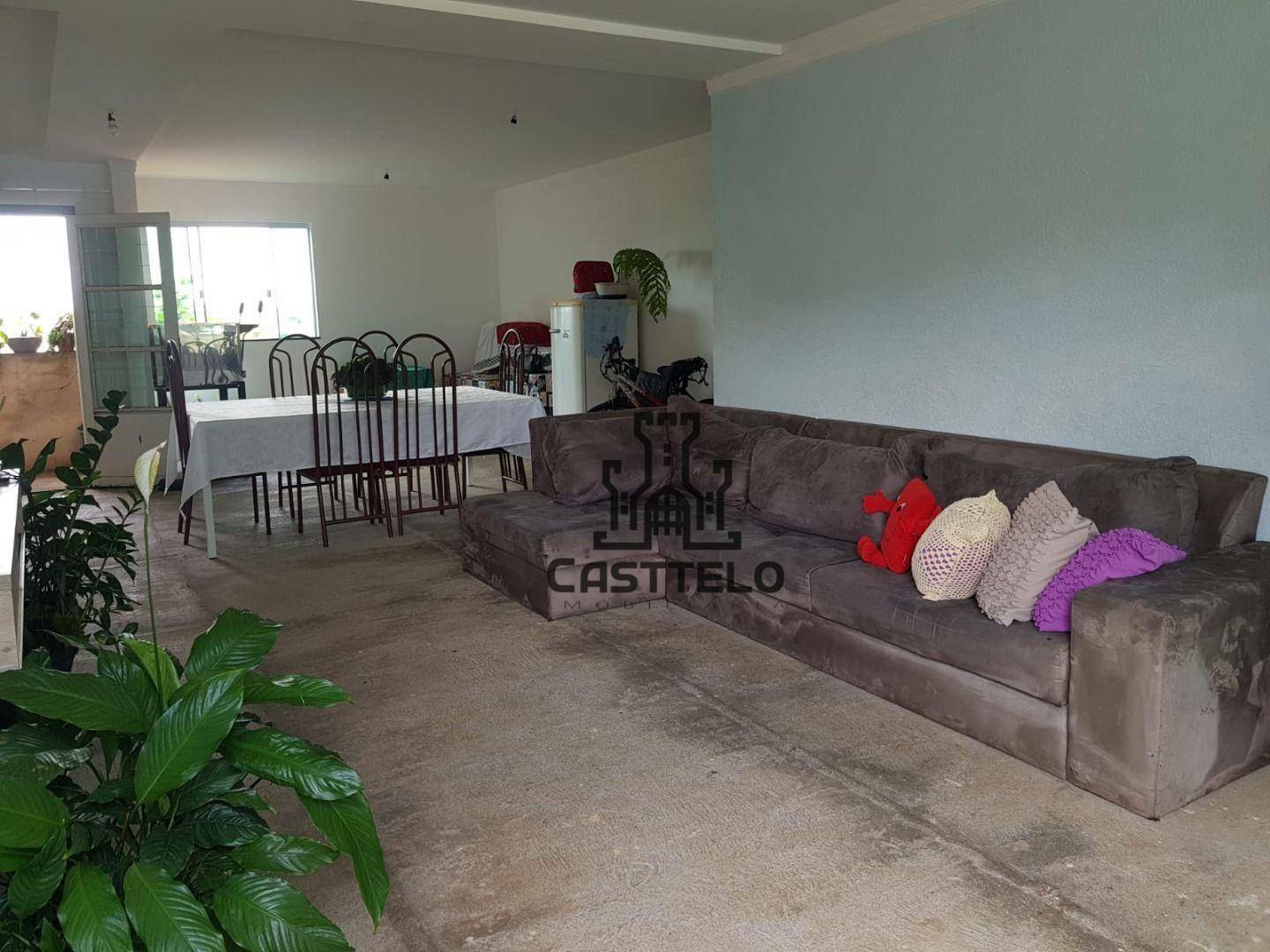 Casa à venda com 3 quartos, 242m² - Foto 5