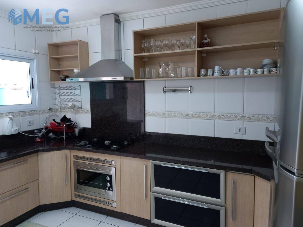 Sobrado à venda e aluguel com 4 quartos, 230m² - Foto 12