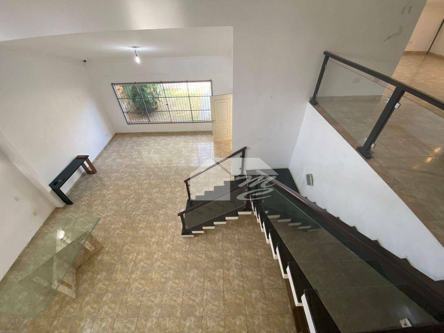 Casa à venda com 4 quartos, 308m² - Foto 8