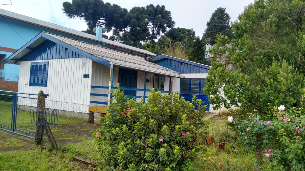 Casa à venda com 3 quartos, 50m² - Foto 1