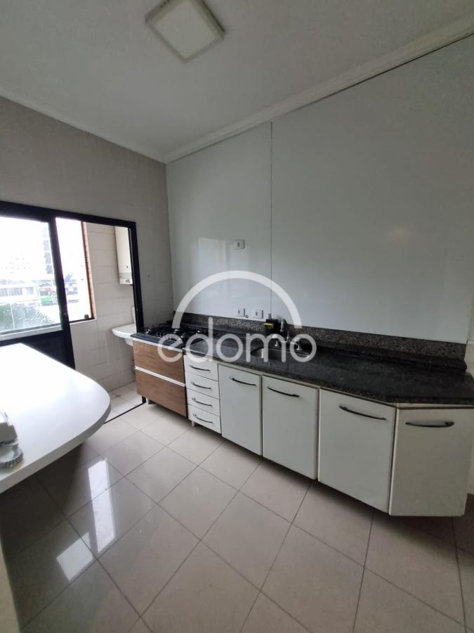 Apartamento para alugar com 2 quartos, 70m² - Foto 6