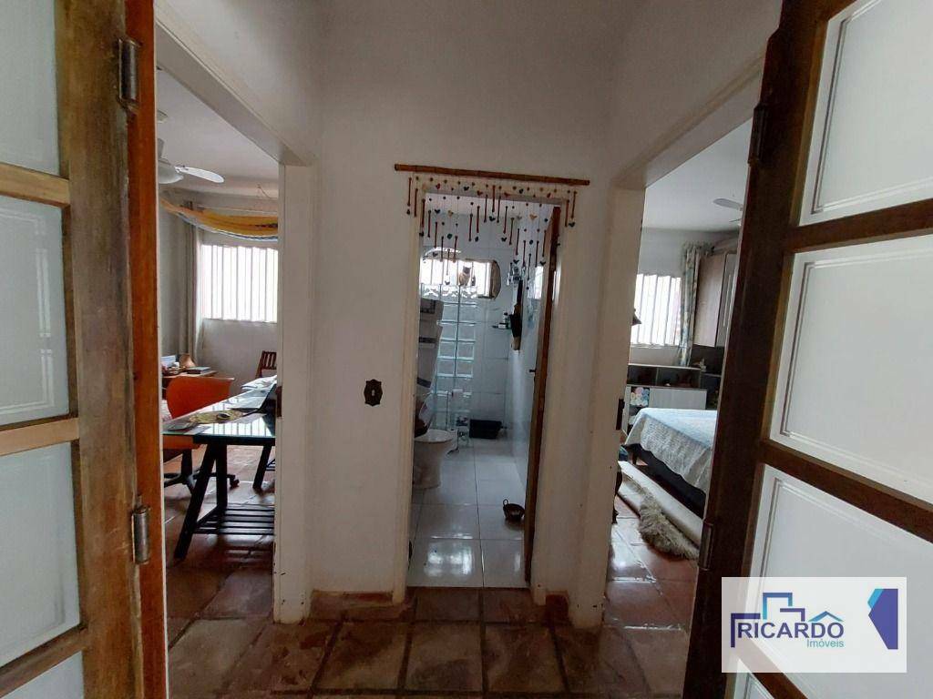 Casa à venda com 3 quartos, 150m² - Foto 13