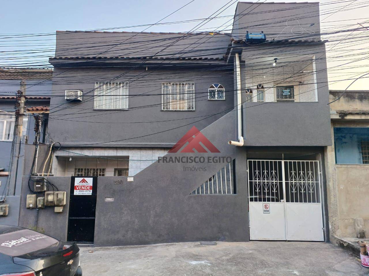 Casa à venda com 4 quartos, 200m² - Foto 1