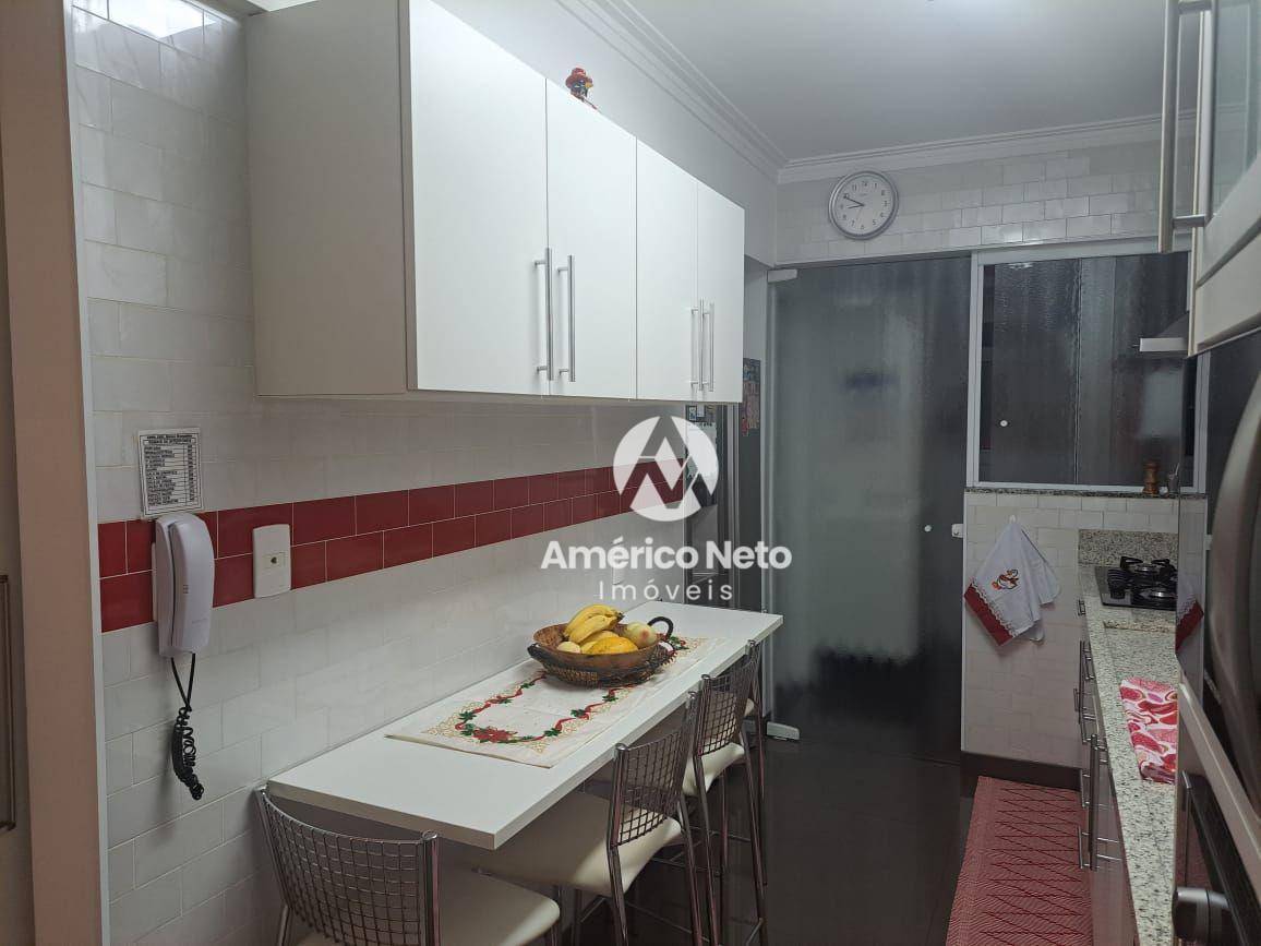 Apartamento à venda com 3 quartos, 114m² - Foto 11