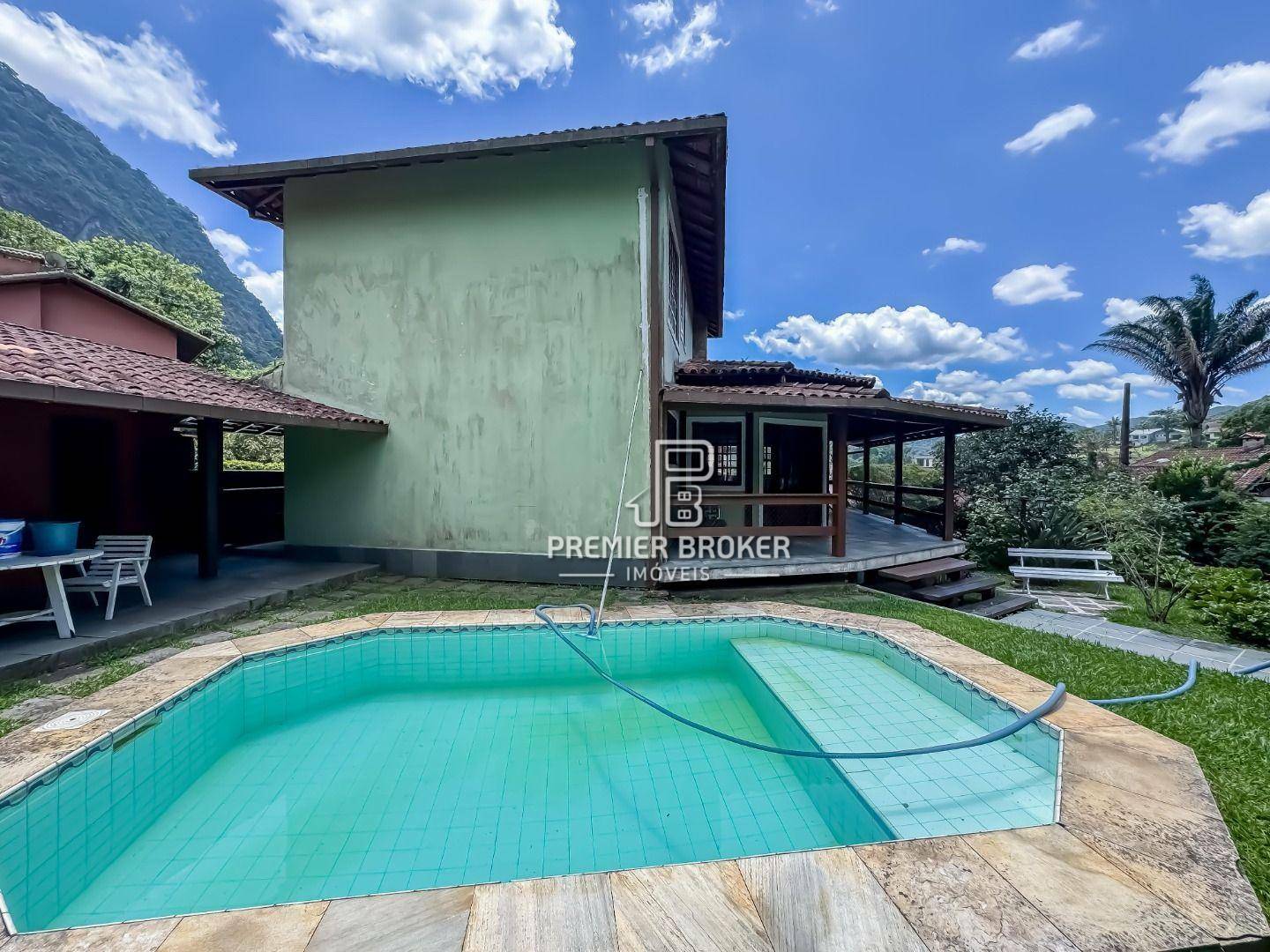 Casa de Condomínio à venda com 4 quartos, 312m² - Foto 9