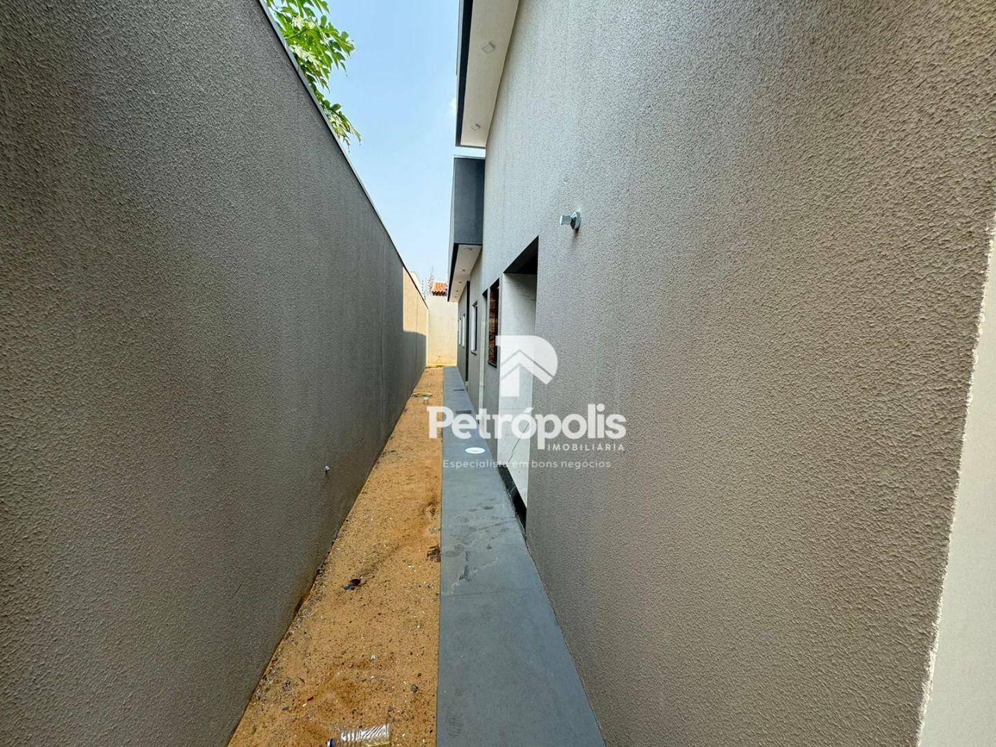 Casa à venda com 3 quartos, 108m² - Foto 9