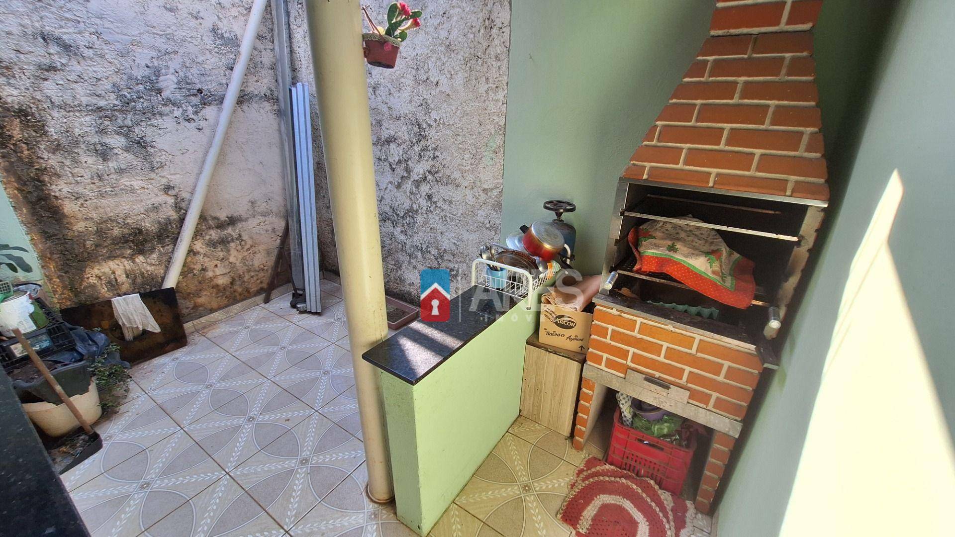 Casa à venda com 2 quartos, 65m² - Foto 6