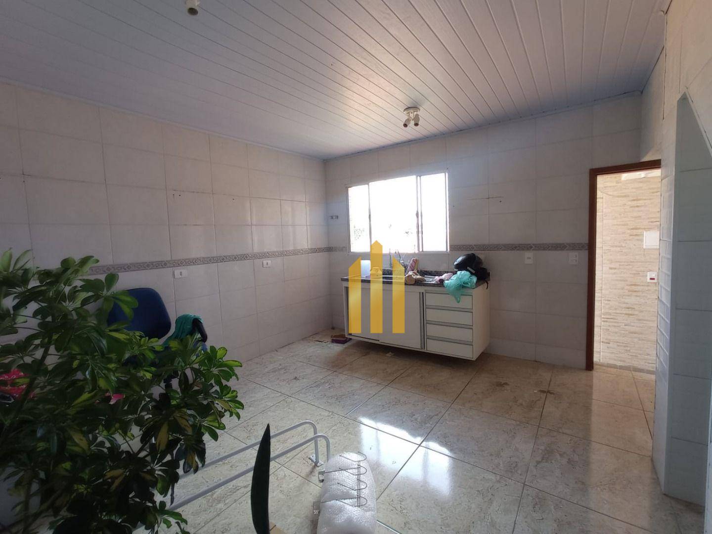 Casa para alugar com 2 quartos, 65m² - Foto 5