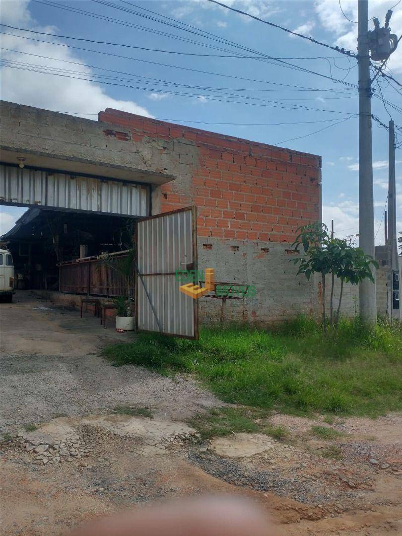 Chácara à venda com 2 quartos, 150m² - Foto 2