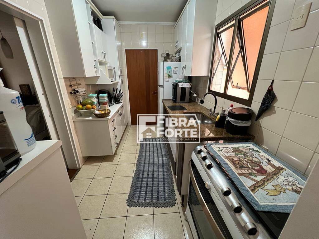 Apartamento à venda com 3 quartos, 94m² - Foto 5