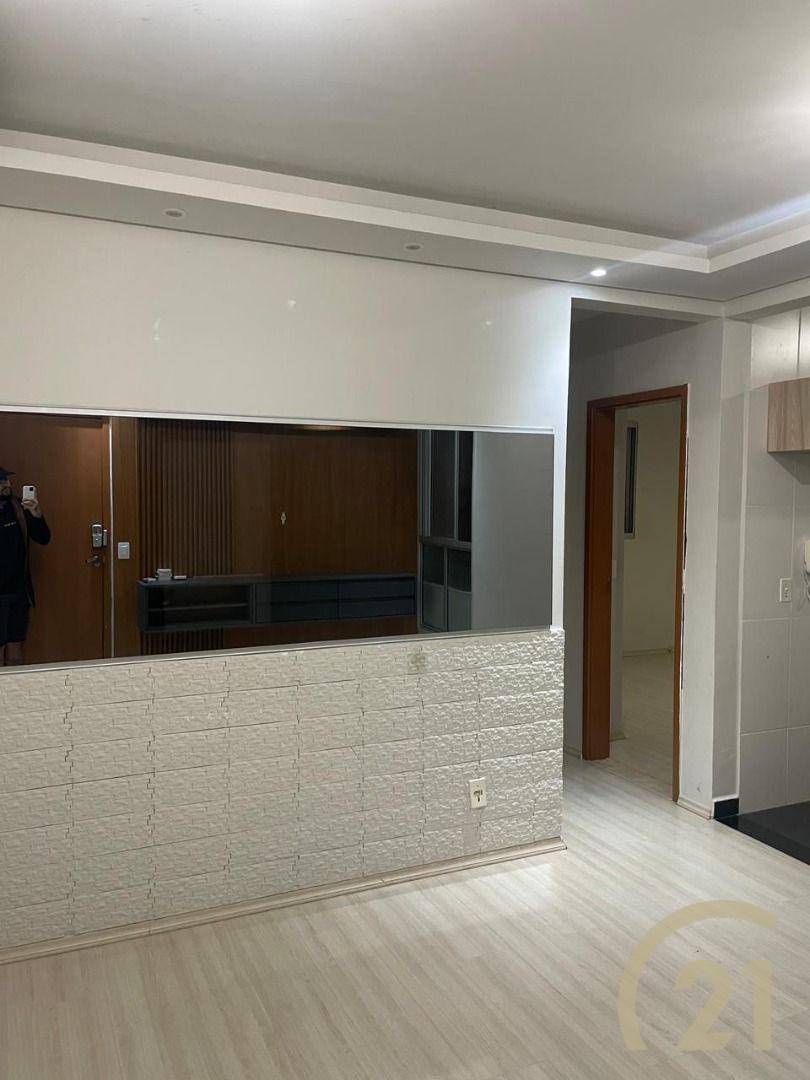 Apartamento para alugar com 2 quartos, 50m² - Foto 4