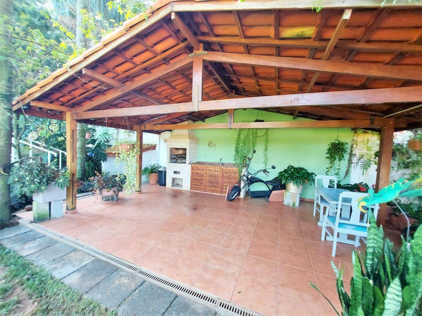 Casa à venda com 3 quartos, 350m² - Foto 35