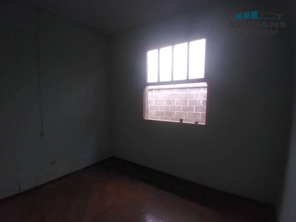 Casa à venda com 3 quartos, 166m² - Foto 12