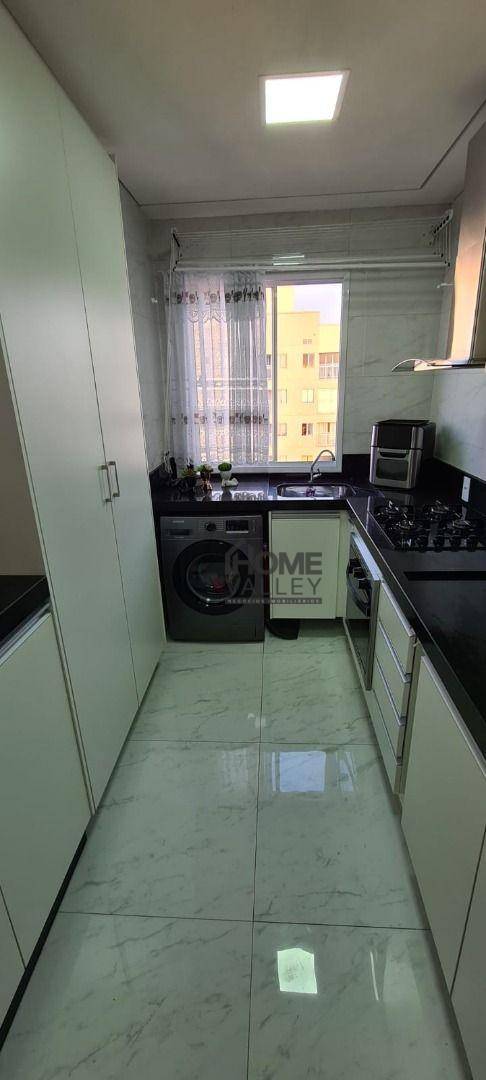 Apartamento à venda com 2 quartos, 48m² - Foto 17