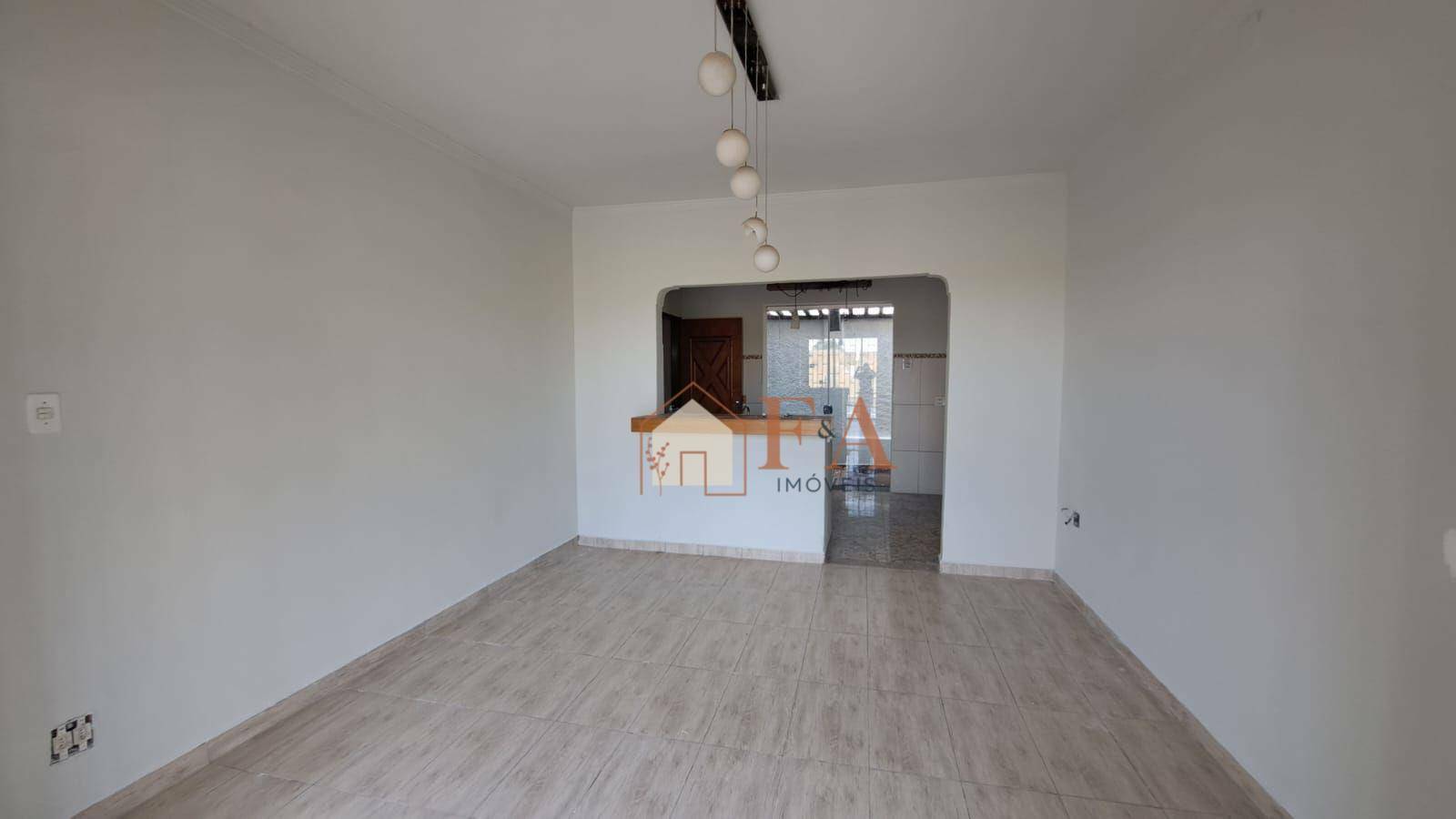 Casa à venda com 2 quartos, 180m² - Foto 6