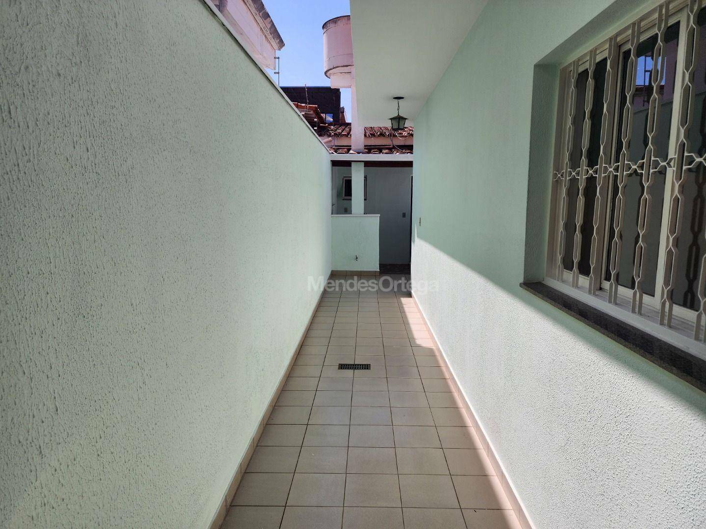 Casa à venda e aluguel com 2 quartos, 185m² - Foto 22