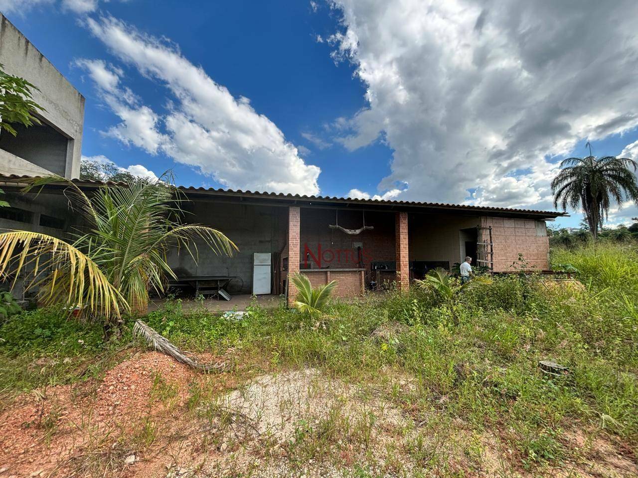 Casa à venda com 4 quartos, 200m² - Foto 5