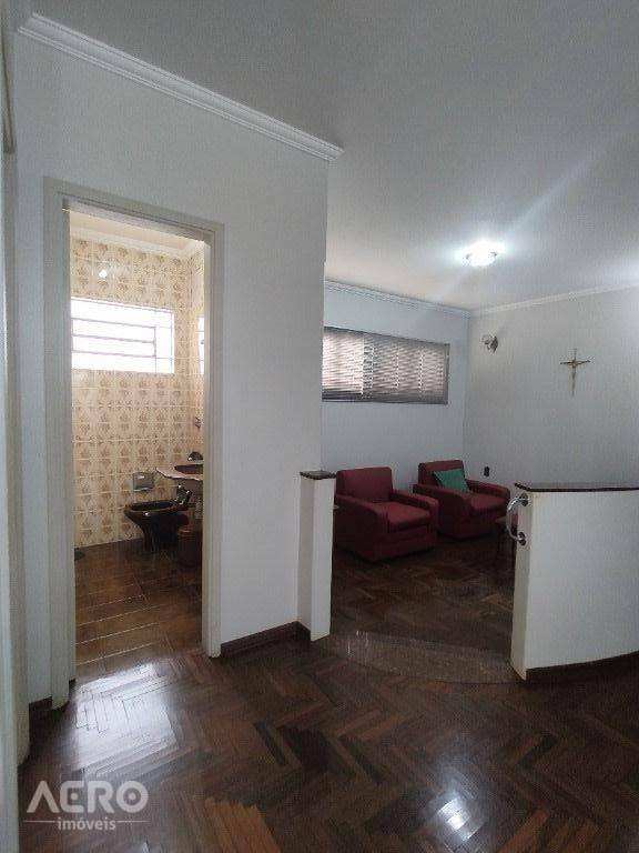 Casa à venda com 4 quartos, 272m² - Foto 12