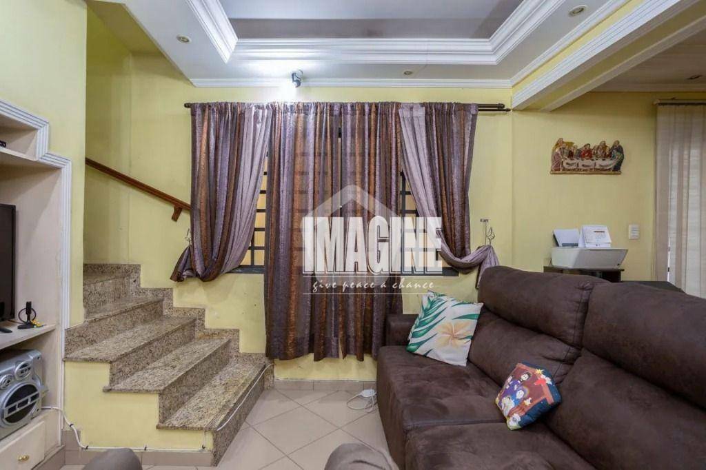 Sobrado à venda com 3 quartos, 150m² - Foto 1