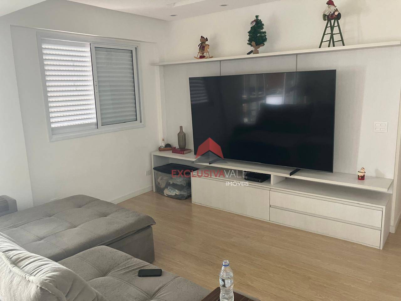 Apartamento à venda com 2 quartos, 100m² - Foto 2