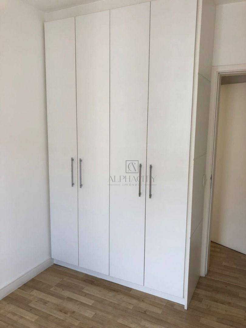 Apartamento para alugar com 3 quartos, 84m² - Foto 14