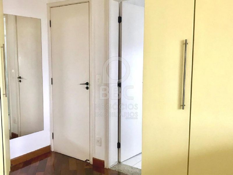 Apartamento à venda com 3 quartos, 132m² - Foto 20