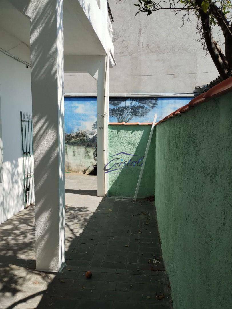 Casa à venda com 5 quartos, 200m² - Foto 14