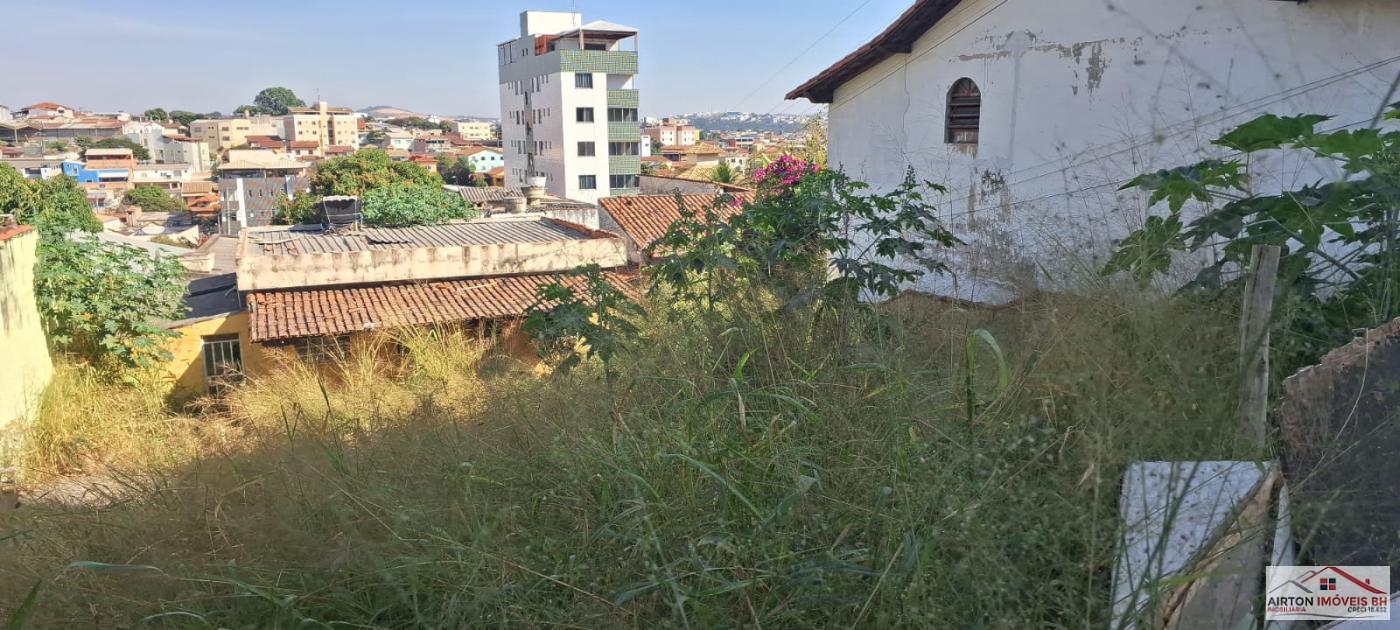 Terreno à venda com 2 quartos, 360m² - Foto 4