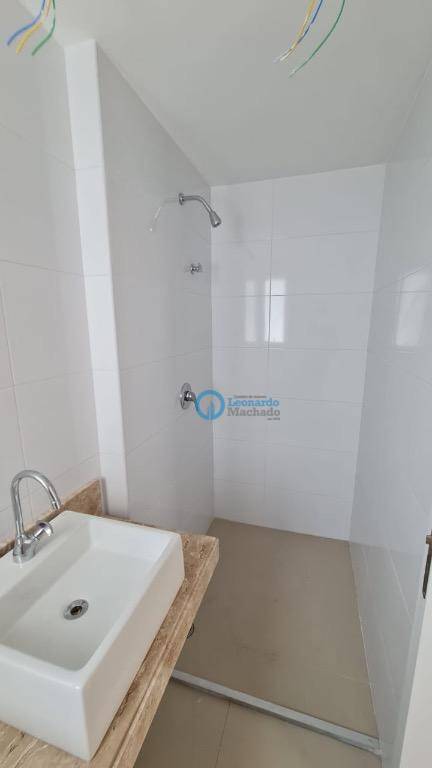 Apartamento à venda com 3 quartos, 118m² - Foto 19