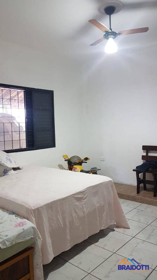 Chácara à venda com 3 quartos, 250m² - Foto 37