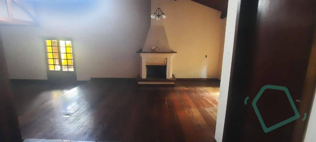 Casa para alugar com 3 quartos, 500m² - Foto 6