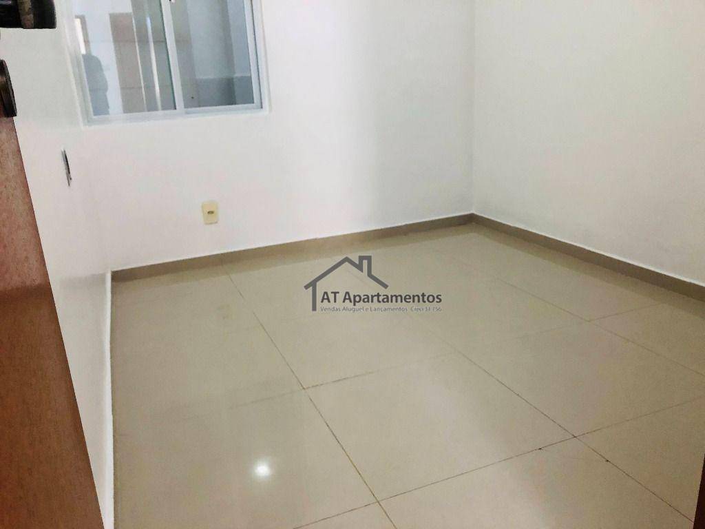 Apartamento à venda com 2 quartos, 60m² - Foto 4